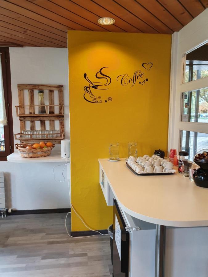 Hotel Alpha Тун Экстерьер фото